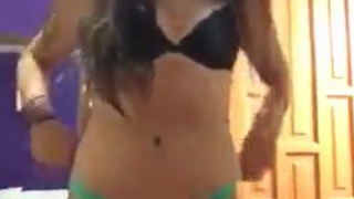 Anfitriona chibola con ganas de ya sabes que