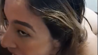 La contraté para limpiar la casa y terminamos cogiendo