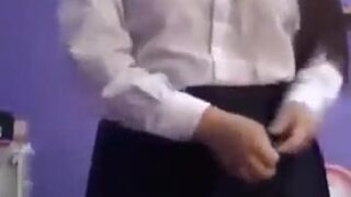 Pack de colegiala boliviana en uniforme