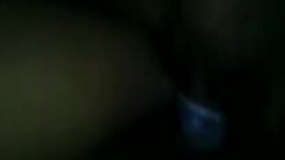 Paisanita cachando de perrito