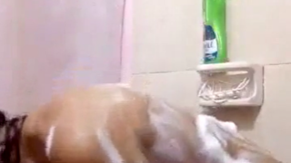 Espiando a mi prima colegiala