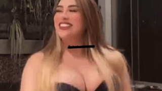 La chuecona bailando desnuda