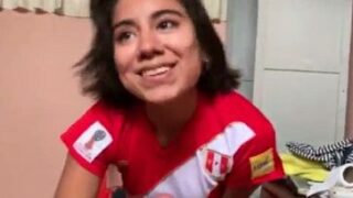 La mamada de una chica bien patriota