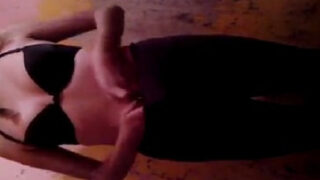 La primera paja de una morrita velluda