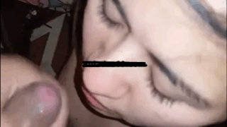 Leche en cara de chibola tímida