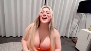 Leche en la boca de la chuecona