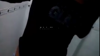 Linda morrita de tetas pequeñas