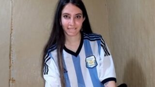 Argentina blanquita chupando pija