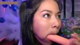 Chiniwiny de bingo hot con un consolador