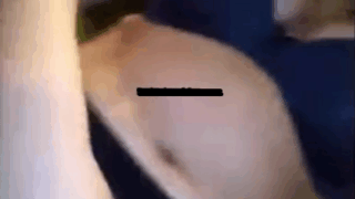 Colegiala de 18 años empieza la semana dedeándose
