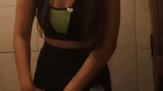 Colegiala de 18 sin ropa para el novio