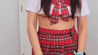 Colegiala tetona quiere pinga