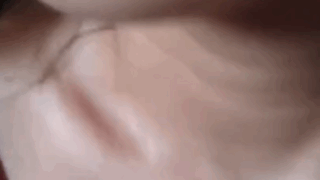 Dedeando a mi amiga tetona