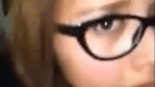 Drogo cachando con una jovencita de 18 años