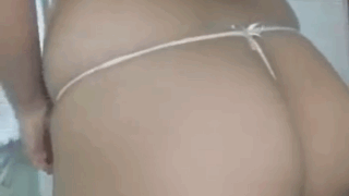 Morrita en hilo dental blanco