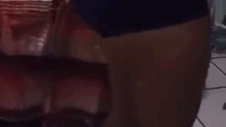Peludita caliente quiere pinga