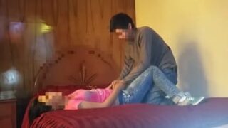 Peruana cachando rico con el amigo de su novio