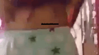 Sexy morrita en pijama