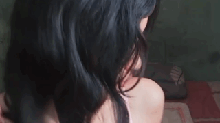 Teen chilena con plug anal