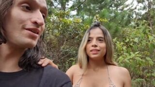 Tetona aceptó coger en el campo