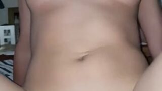 4 videos caseros de chicas cabalgando