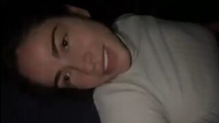 Acampando con mi novia tetona