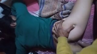 Cachando con mi sobrina en su cuarto