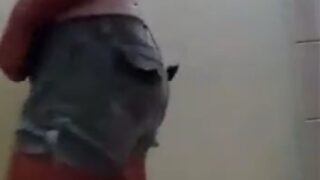 Chibola desnudandose para mi