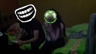 Cogiendo con mi amiga mientras su novio va a la tienda