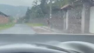 Ecuatoriana culona cogiendo con el conductor del uber