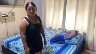 Gordita culona cachando de perrito