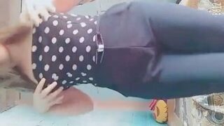 Jovencita con las medidas perfectas