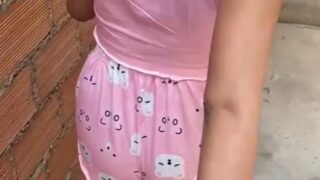 Morrita cogiendo en pijama