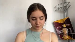 Parece seria pero es bien arrecha