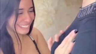 Rica pelada adicta a la pinga