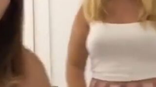 Videollamada con dos jovencitas cacheras