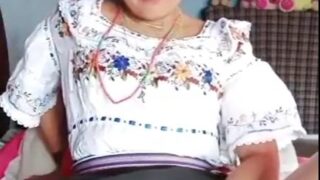 Cholita se pajea rico
